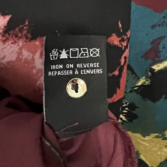 LaChateau long sleeve floral top, size XSmall. - Picture 5 of 11